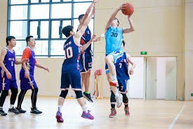 2016年8月：洋基新秀加里·桑切斯前23场击出11轰，创下大联盟历史最快纪录。