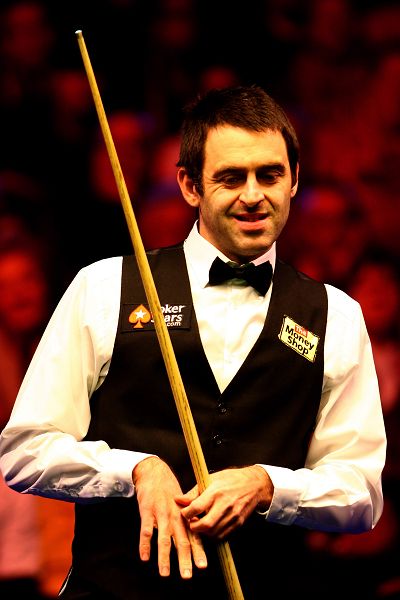 崭露头角 崭露头角