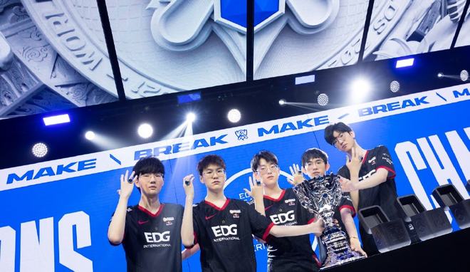 首节比赛新 首节比赛新