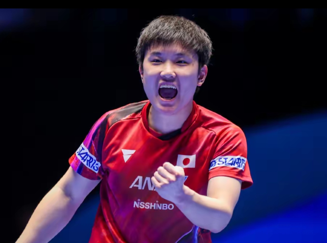 她灵活的移 她灵活的移