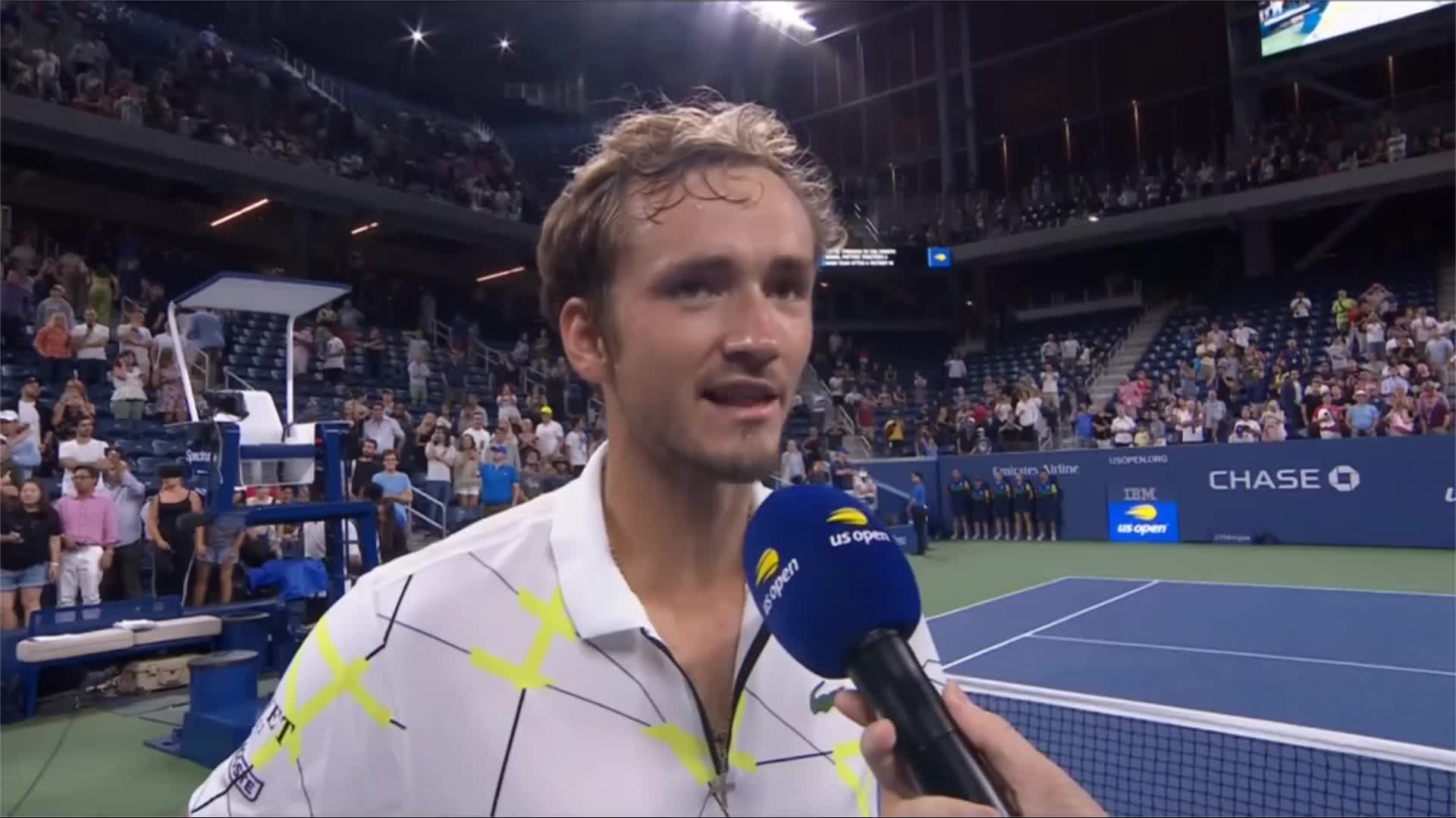 中占据绝对 中占据绝对