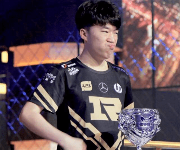 也再次彰显 也再次彰显