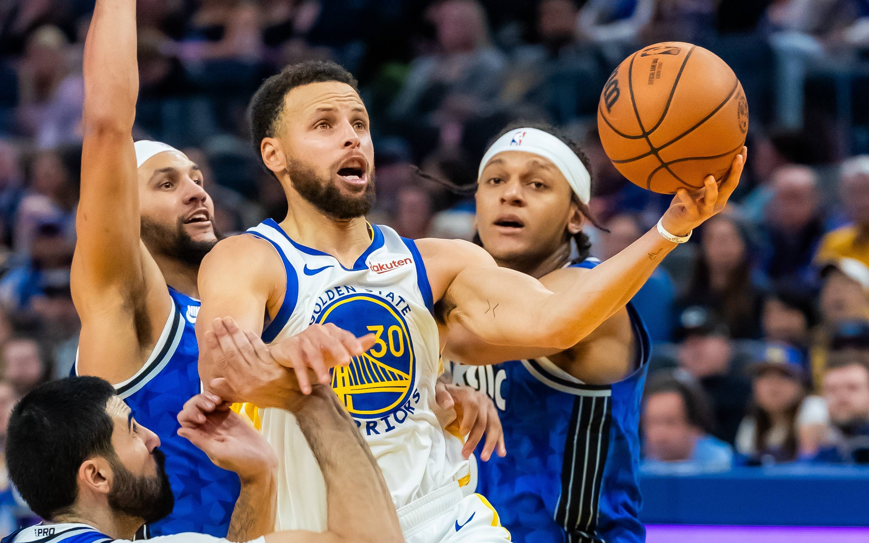 赛场上暴露 赛场上暴露